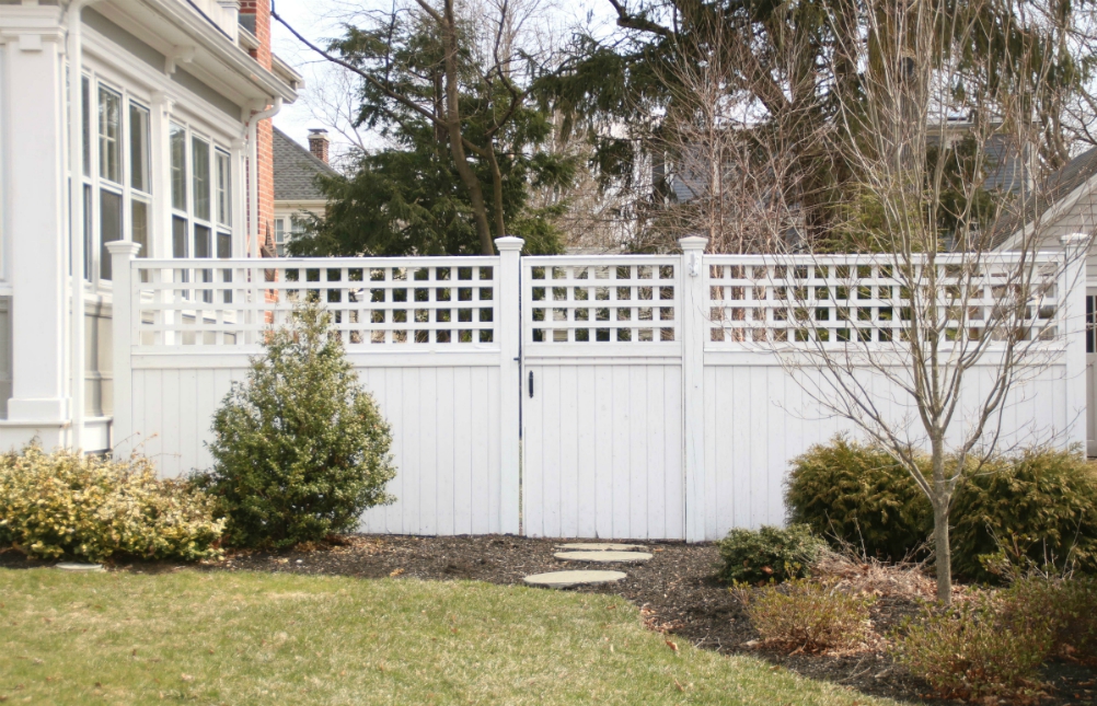 The Best Way to Paint a Wooden Fence